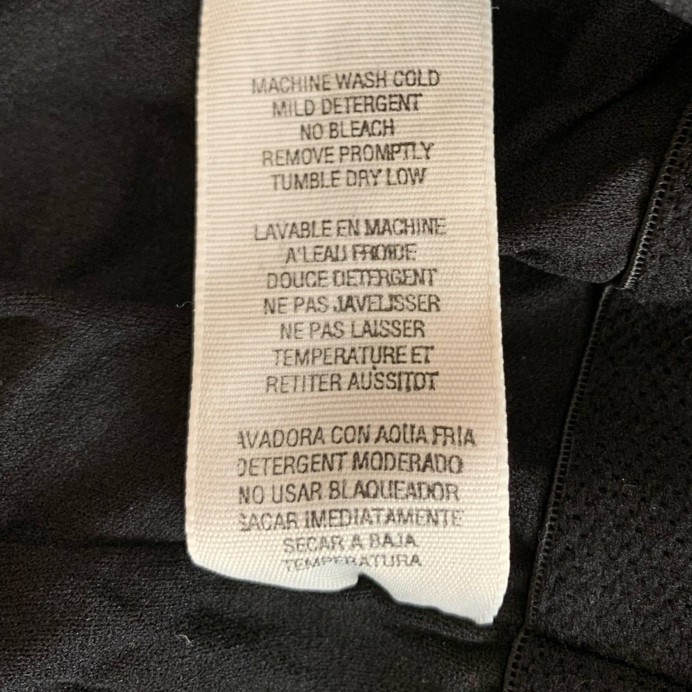 Women’s Danskin Sports Workout Exercise Wear Top size M Black Like New - Picture 4 of 4